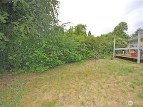 13053 Roosevelt Way NE, Seattle WA 98125