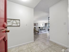 4545 Sand Point Way NE 203, Seattle WA 98105