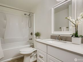 3203 S 220th Street, SeaTac WA 98198