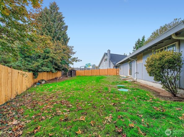 3203 S 220th Street, SeaTac WA 98198