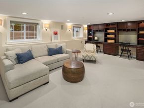 6838 30th Avenue NE, Seattle WA 98115