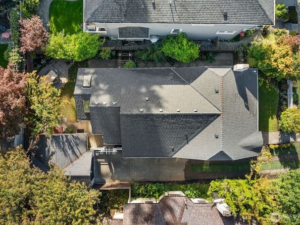 6838 30th Avenue NE, Seattle WA 98115