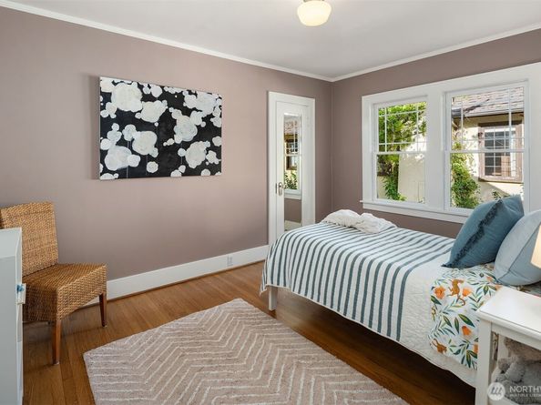 6838 30th Avenue NE, Seattle WA 98115