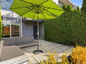 3420 15th Avenue W 105, Seattle WA 98119