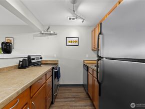 3420 15th Avenue W 105, Seattle WA 98119