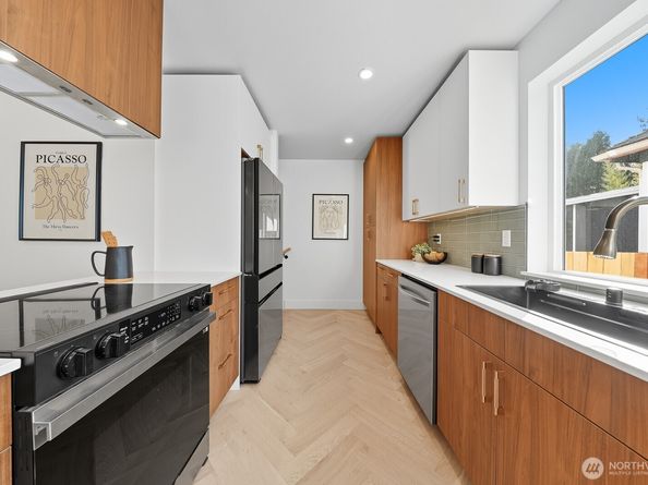 1109 NW /1111 65th Street, Seattle WA 98117