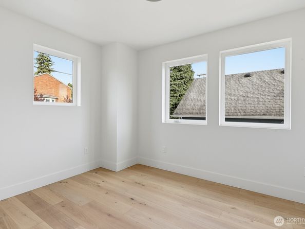 1109 NW /1111 65th Street, Seattle WA 98117