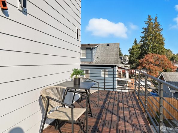 1109 NW /1111 65th Street, Seattle WA 98117