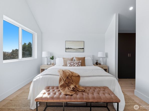 1109 NW /1111 65th Street, Seattle WA 98117