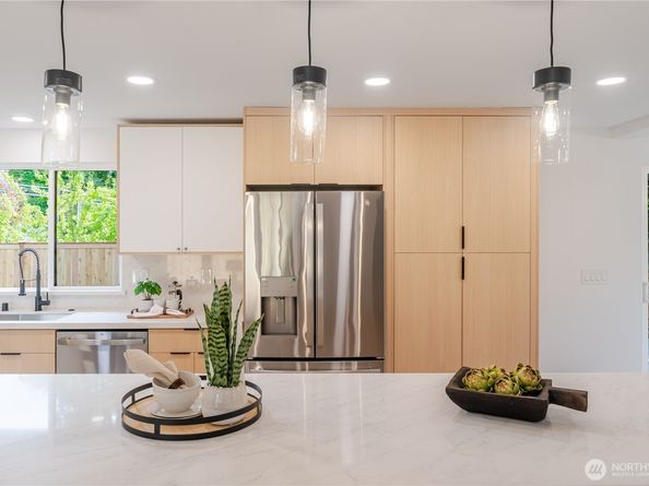 6133 NE 200th Street, Kenmore WA 98028