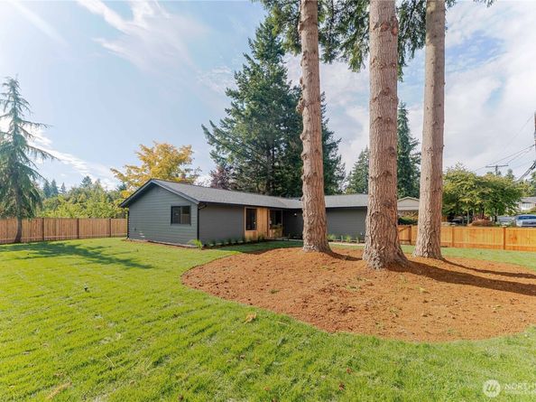 6133 NE 200th Street, Kenmore WA 98028