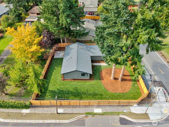 6133 NE 200th Street, Kenmore WA 98028