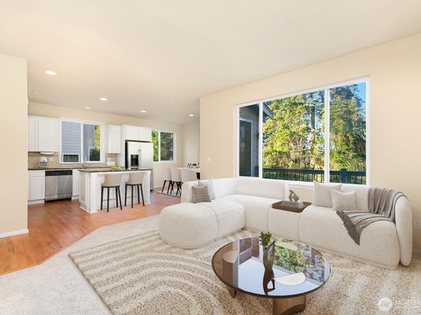 20914 13th Place W, Lynnwood WA 98036