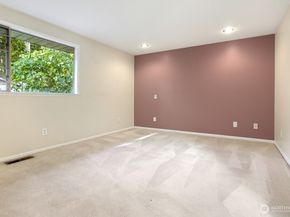 18555 Burke Avenue N, Shoreline WA 98133