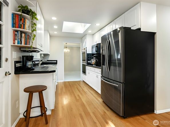 18555 Burke Avenue N, Shoreline WA 98133