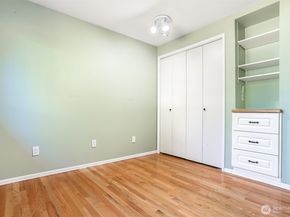 18555 Burke Avenue N, Shoreline WA 98133