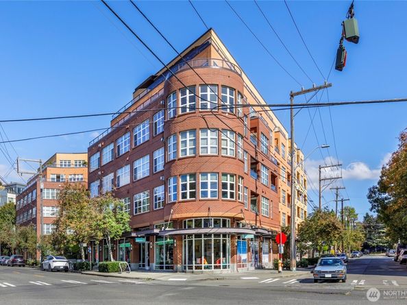 410 NE 70th Street 407, Seattle WA 98115