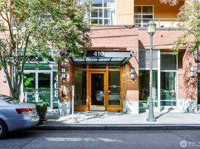 410 NE 70th Street 407, Seattle WA 98115