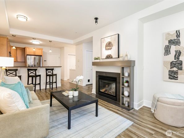 410 NE 70th Street 407, Seattle WA 98115
