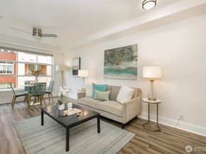 410 NE 70th Street 407, Seattle WA 98115