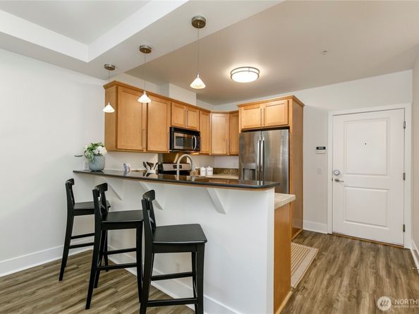410 NE 70th Street 407, Seattle WA 98115