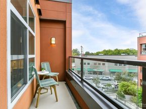 410 NE 70th Street 407, Seattle WA 98115