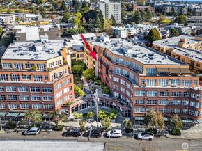 410 NE 70th Street 407, Seattle WA 98115