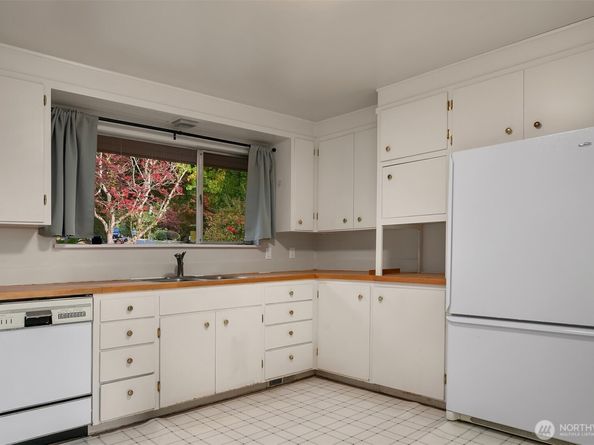 4507 105th Avenue NE, Kirkland WA 98033