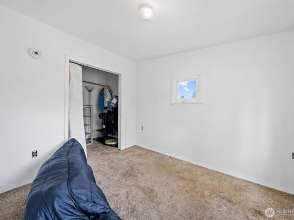 11852 8th Avenue S, Seattle WA 98168