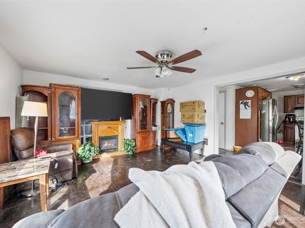 11852 8th Avenue S, Seattle WA 98168