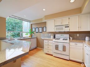 214 31st Avenue S, Seattle WA 98144