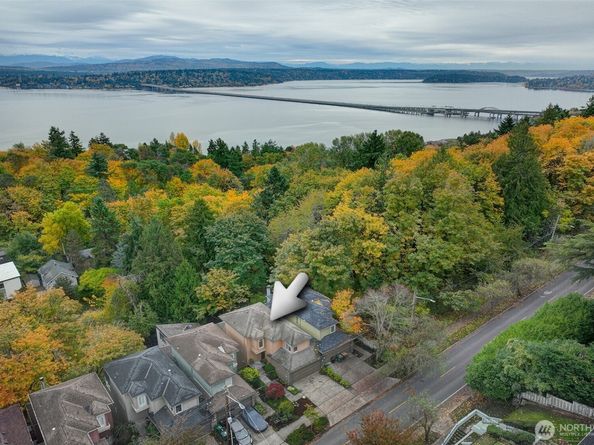 214 31st Avenue S, Seattle WA 98144