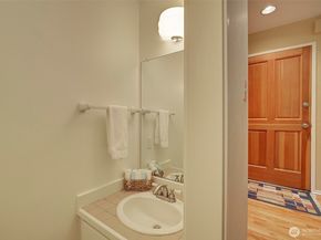 214 31st Avenue S, Seattle WA 98144