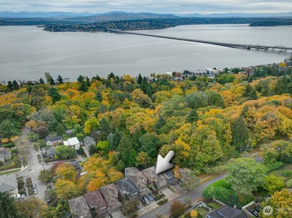 214 31st Avenue S, Seattle WA 98144