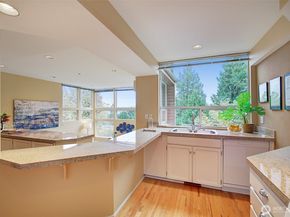 214 31st Avenue S, Seattle WA 98144