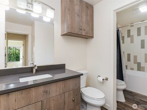 830 Kirkland Way 202, Kirkland WA 98033