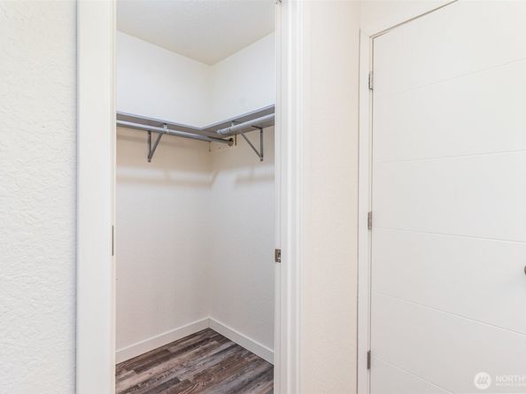 830 Kirkland Way 202, Kirkland WA 98033