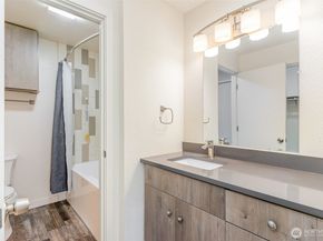 830 Kirkland Way 202, Kirkland WA 98033