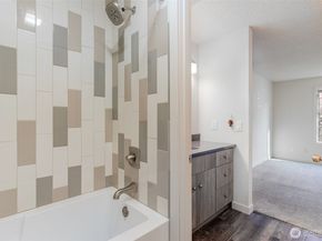 830 Kirkland Way 202, Kirkland WA 98033