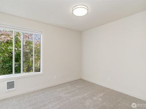 830 Kirkland Way 202, Kirkland WA 98033