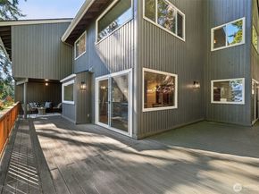 411 West Lake Sammamish Parkway NE, Bellevue WA 98008