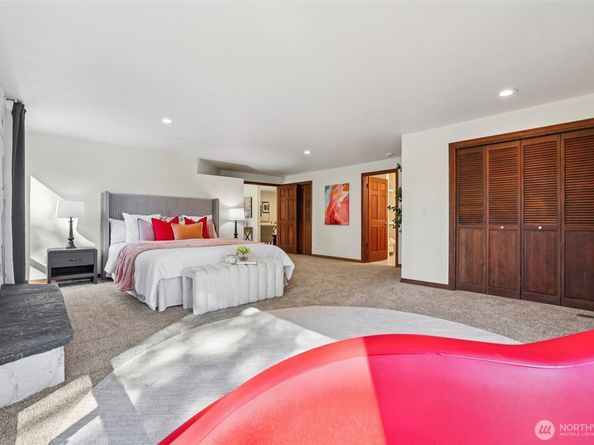 411 West Lake Sammamish Parkway NE, Bellevue WA 98008