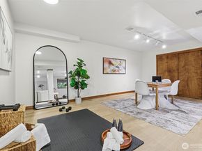 411 West Lake Sammamish Parkway NE, Bellevue WA 98008