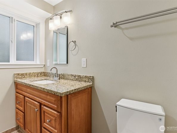 19020 53rd Avenue NE, Lake Forest Park WA 98155