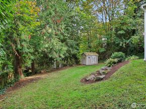 19020 53rd Avenue NE, Lake Forest Park WA 98155