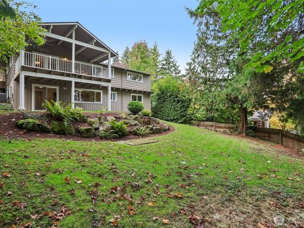 19020 53rd Avenue NE, Lake Forest Park WA 98155
