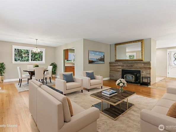 19020 53rd Avenue NE, Lake Forest Park WA 98155