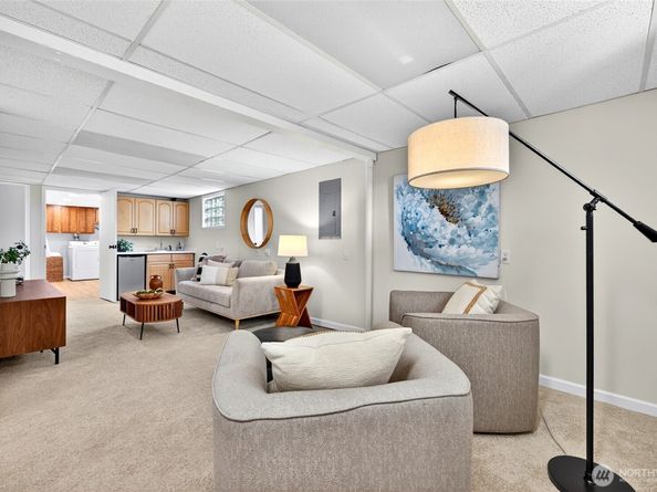 3846 35th Avenue SW, Seattle WA 98126