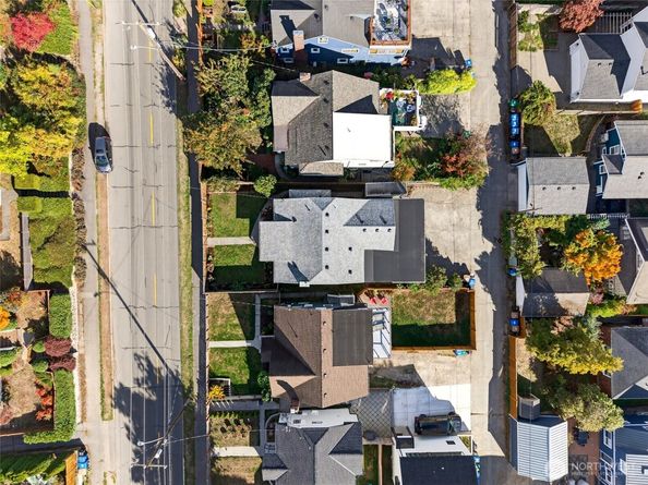 3846 35th Avenue SW, Seattle WA 98126