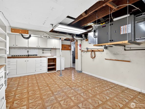 3846 35th Avenue SW, Seattle WA 98126